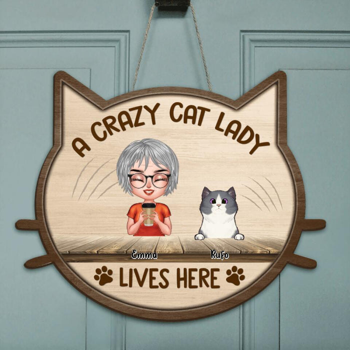 Custom Personalized A Crazy Cat Lady Door Sign - Upto 6 Cats - Best Gift For Cat Lovers/Couple - A Crazy Cat Lady And A Grumpy Old Man Live Here