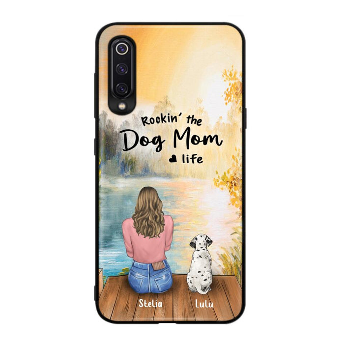 Custom Personalized Dog Mom Phone Case - Gifts For Dog Lovers With Upto 4 Dogs - Rockin' The Dog Mom Life - Case For iPhone, Samsung And Xiaomi