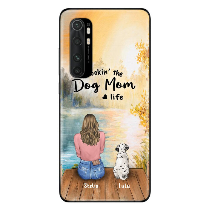 Custom Personalized Dog Mom Phone Case - Gifts For Dog Lovers With Upto 4 Dogs - Rockin' The Dog Mom Life - Case For iPhone, Samsung And Xiaomi