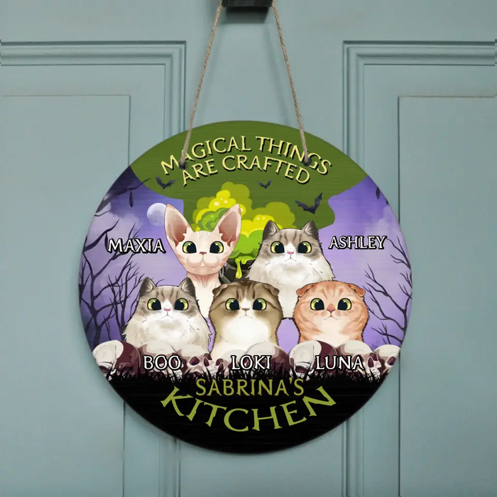 Personalized Cats Circle Door Sign - Gift Idea For Cats Lovers - Upto 5 Cats - Magical Things Are Crafted