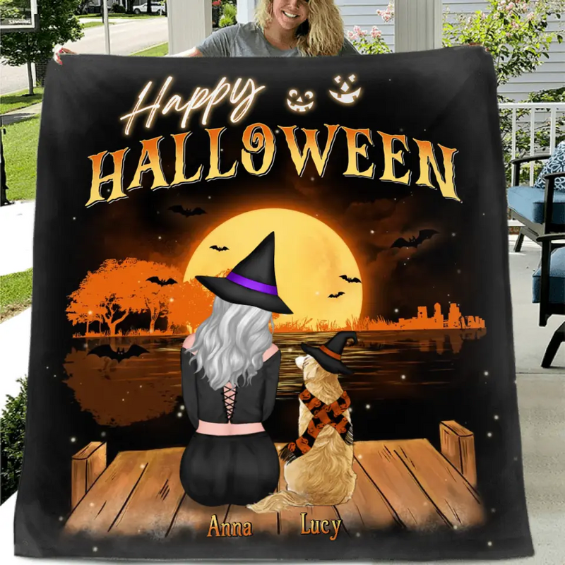 Personalized Dog Mom Fleece Throw Blanket/Quilt - Up to 4 Dogs - Halloween Gift Idea for Dog Lovers - Happy Halloween