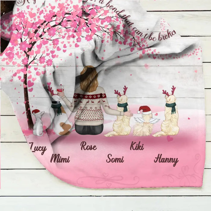 Personalized Dog Mom/Dad Fleece Throw Blanket & Quilt - Up To 5 Dogs - Gift Idea For Dog Lovers - A Girl And Her Dogs, A Bond That Can't Be Broken