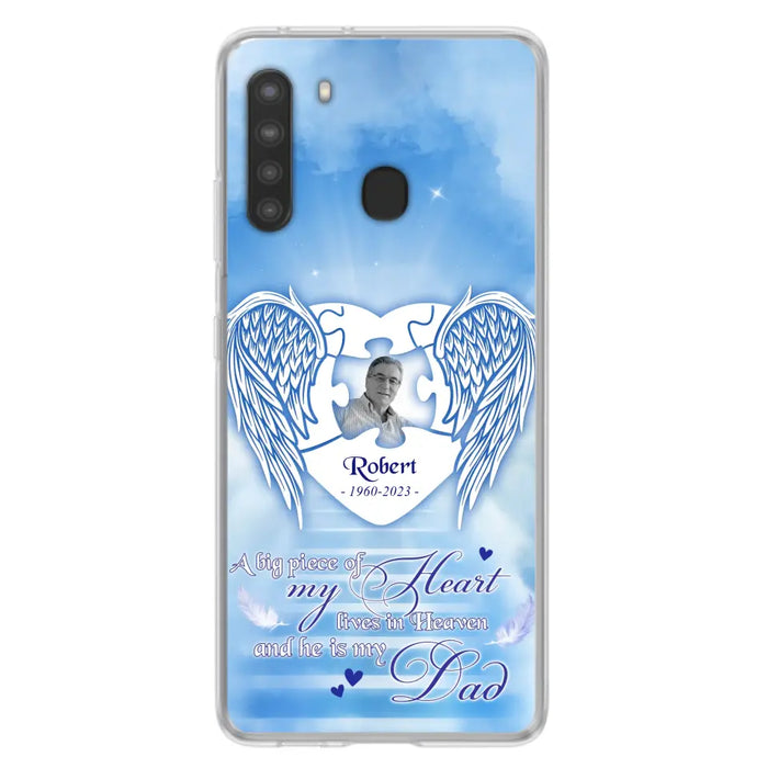 Custom Personalized Memorial Photo Phone Case - Memorial Gift Idea For Family - A Big Piece Of My Heart Lives In Heaven And He Is My Dad - Case For iPhone/Samsung