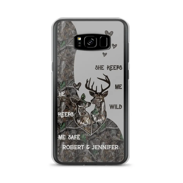 Custom Personalized Deer Couple Phone Case - Gift Idea For Couple - He Keeps Me Safe She Keeps Me Wild - Case For iPhone/Samsung