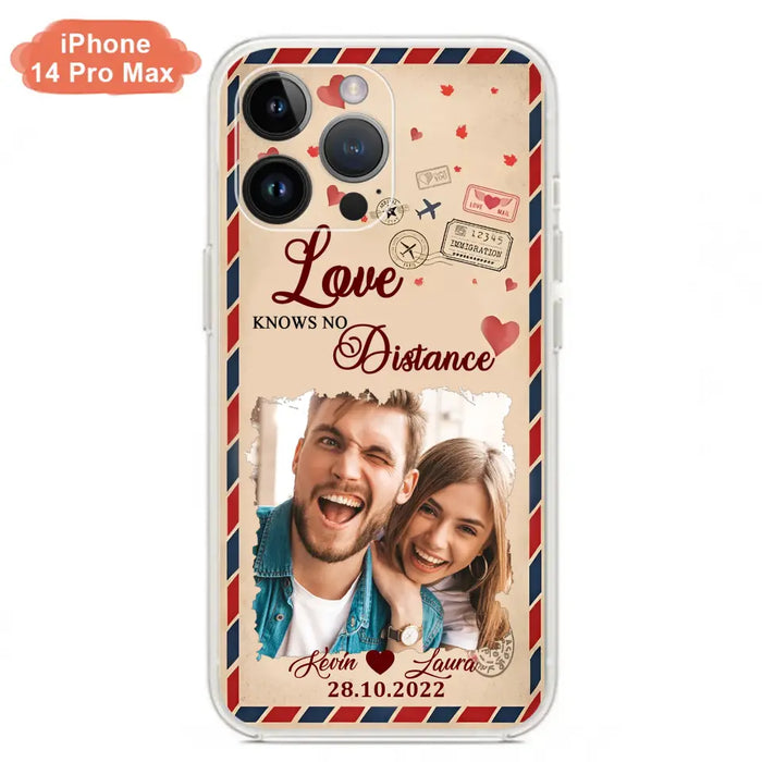 Custom Personalized Couple Phone Case - Gift Idea For Couple/ Valentines Day - Upload Photo - Love Knows No Distance - Case For iPhone/ Samsung