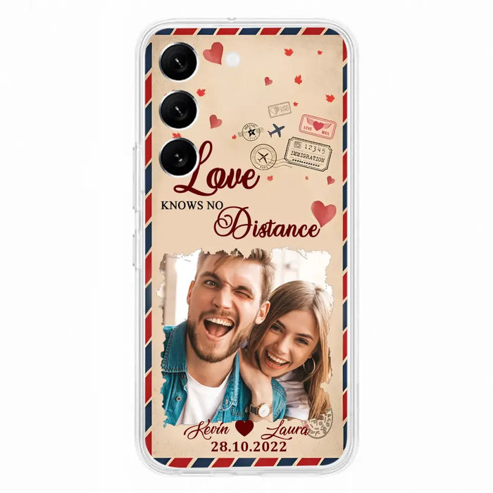 Custom Personalized Couple Phone Case - Gift Idea For Couple/ Valentines Day - Upload Photo - Love Knows No Distance - Case For iPhone/ Samsung