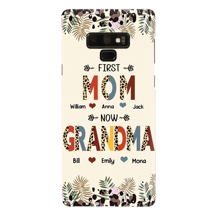 Custom Personalized Grandma Phone Case - Gift Idea For Grandma/Mom/ Mother's Day - Up to 6 Kids And 12 Grandkids - First Mom Now Grandma - Case For iPhone And Samsung