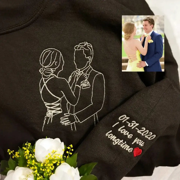 Custom Personalized Embroidered Sweatshirt - Gift Idea for Valentin's Day/Mother's Day/Father's Day