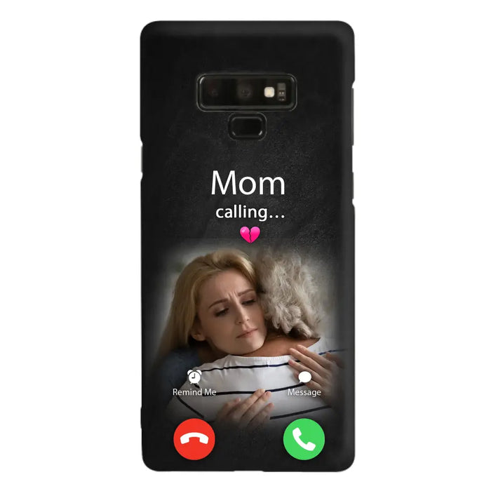 Custom Personalized Memorial Mom Phone Case - Upload Photo - Memorial Gift Idea For Mom/ Dad - Mom Calling - Case For iPhone And Samsung