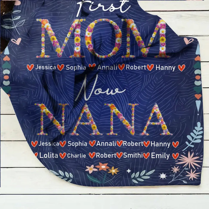Personalized Mom Grandma Quilt/Fleece Throw Blanket - Gift Idea For Grandma/Mother's Day - Up to 5 Kids, 10 Grandkids - First Mom Now Nana