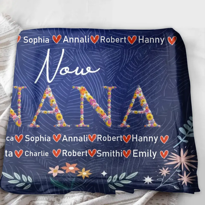 Personalized Mom Grandma Quilt/Fleece Throw Blanket - Gift Idea For Grandma/Mother's Day - Up to 5 Kids, 10 Grandkids - First Mom Now Nana