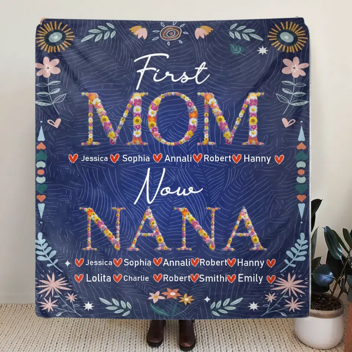 Personalized Mom Grandma Quilt/Fleece Throw Blanket - Gift Idea For Grandma/Mother's Day - Up to 5 Kids, 10 Grandkids - First Mom Now Nana