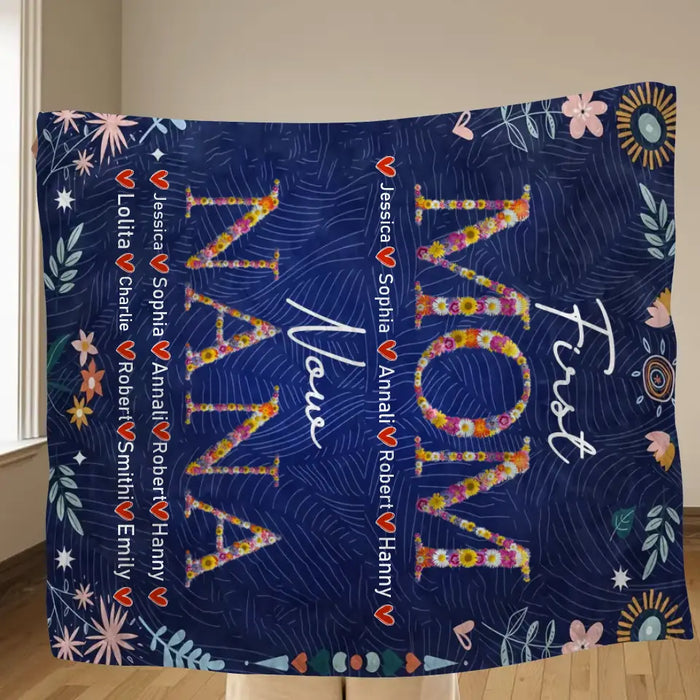 Personalized Mom Grandma Quilt/Fleece Throw Blanket - Gift Idea For Grandma/Mother's Day - Up to 5 Kids, 10 Grandkids - First Mom Now Nana