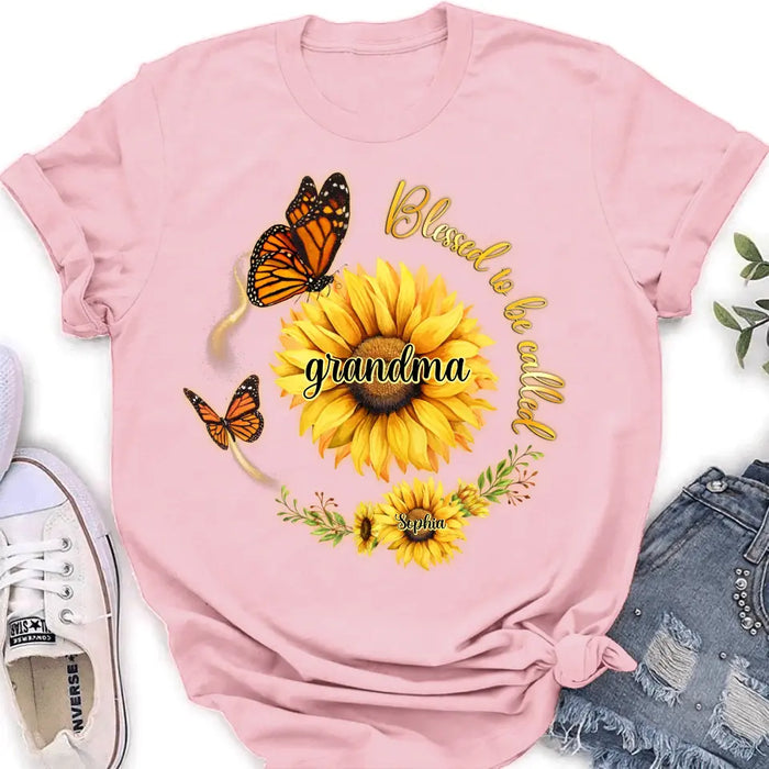 Personalized Sunflower Shirt/Hoodie - Up to 10 Kids - Mother's Day Gift Idea for Mom/Grandma