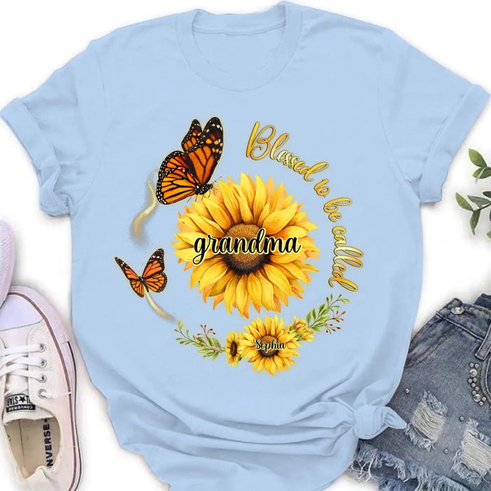 Personalized Sunflower Shirt/Hoodie - Up to 10 Kids - Mother's Day Gift Idea for Mom/Grandma