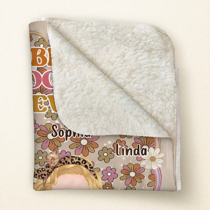 Personalized Dog Mom Fleece Throw/Quilt Blanket - Gift Idea For Dog Lovers/Mother's Day - Up to 6 Dogs - Best Dog Mom Ever