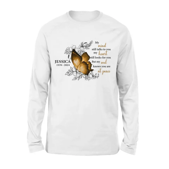 Custom Personalized Memorial Shirt/Hoodie - Memorial Gift Idea for Mother's Day/Father's Day - My Mind Still Talks To You