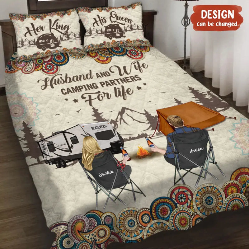 Personalized Floral Retro Camping Quilt Bed Sets - Gift Idea For Family/Couple Camping Lovers - Up to 4 Kids, 4 Pets