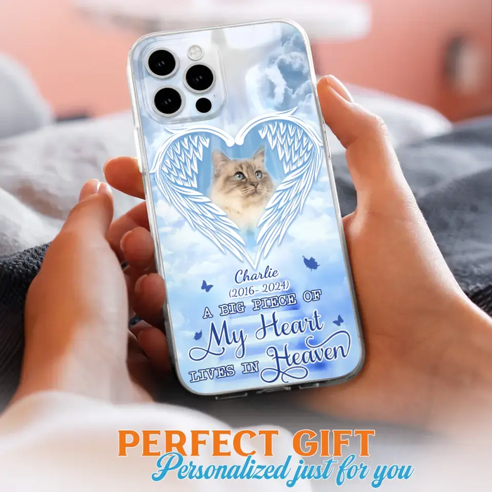 Custom Personalized Memorial Pet Phone Case - Upload Photo - Memorial Gift Idea For Pet Owner - A Big Piece Of My Heart Lives In Heaven - Case For iPhone/ Samsung