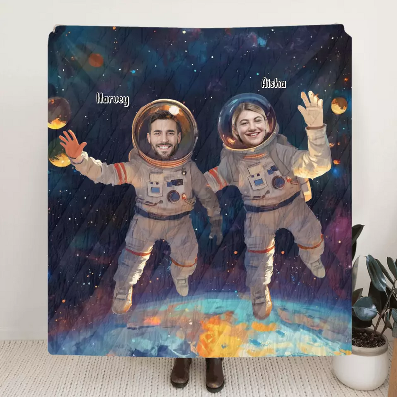 Personalized Astronus Fleece Throw Blanket/Quilt - Adult/Couple With Up to 5 Kids - Upload Photo - Gift Idea For Family