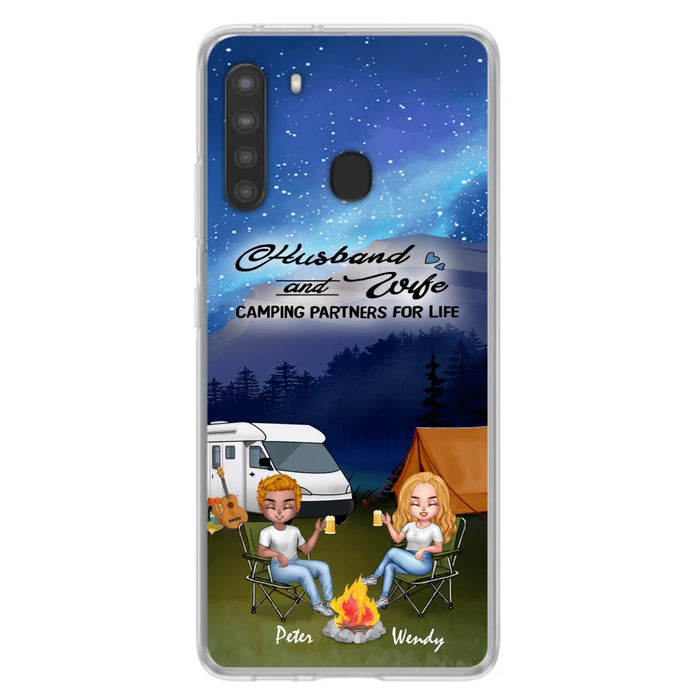 Custom Personalized Camping Night Chibi Phone Case - Couple With Upto 2 Dogs - Gift Idea For Camping Lover - Case For iPhone And Samsung