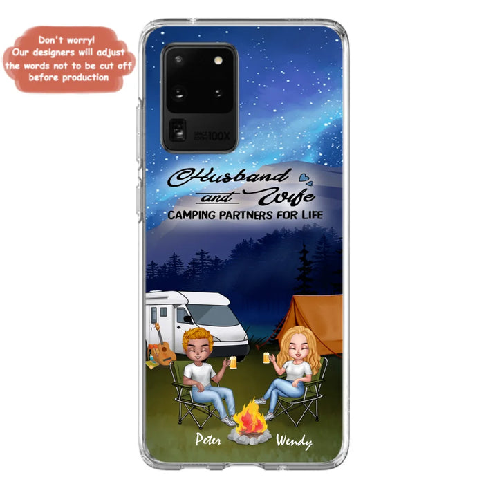 Custom Personalized Camping Night Chibi Phone Case - Couple With Upto 2 Dogs - Gift Idea For Camping Lover - Case For iPhone And Samsung