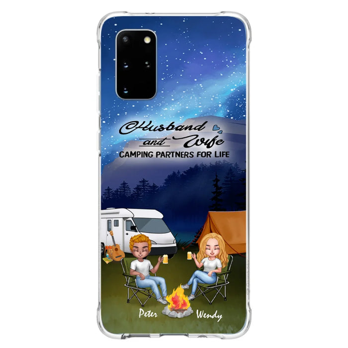 Custom Personalized Camping Night Chibi Phone Case - Couple With Upto 2 Dogs - Gift Idea For Camping Lover - Case For iPhone And Samsung