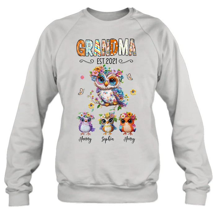 Personalized Owl Grandma Embroidered Effect Design Shirt/Hoodie - Up to 6 Kids - Mother's Day Gift Idea for Grandma/Mom