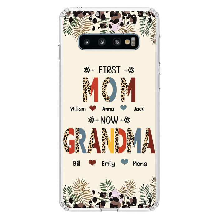 Custom Personalized Grandma Phone Case - Gift Idea For Grandma/Mom/ Mother's Day - Up to 6 Kids And 12 Grandkids - First Mom Now Grandma - Case For iPhone And Samsung
