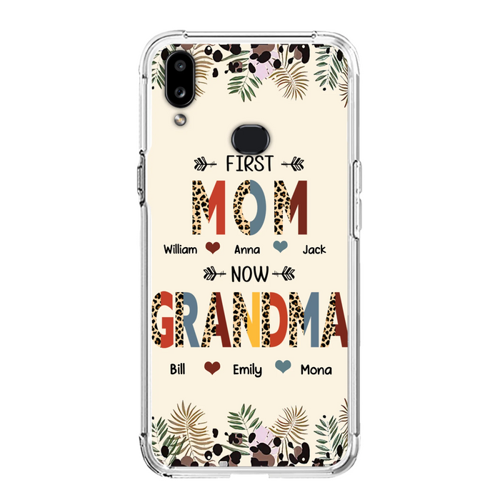 Custom Personalized Grandma Phone Case - Gift Idea For Grandma/Mom/ Mother's Day - Up to 6 Kids And 12 Grandkids - First Mom Now Grandma - Case For iPhone And Samsung