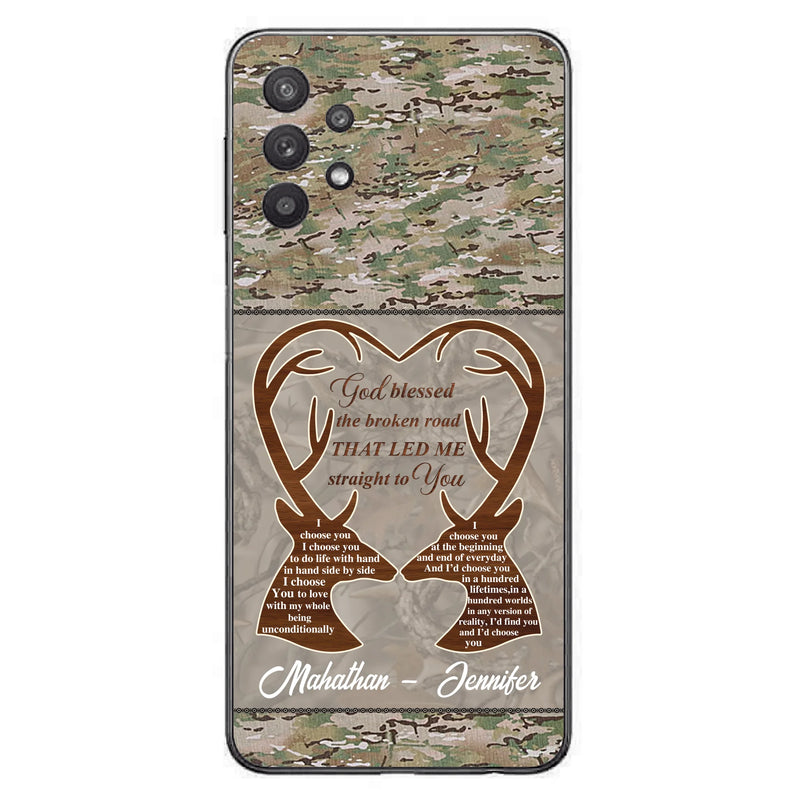 Custom Personalized Deer Hunting Heart Phone Case - Gift Idea For Couple - God Blessed The Broken Road That Led Me Straight To You - Case For iPhone And Samsung